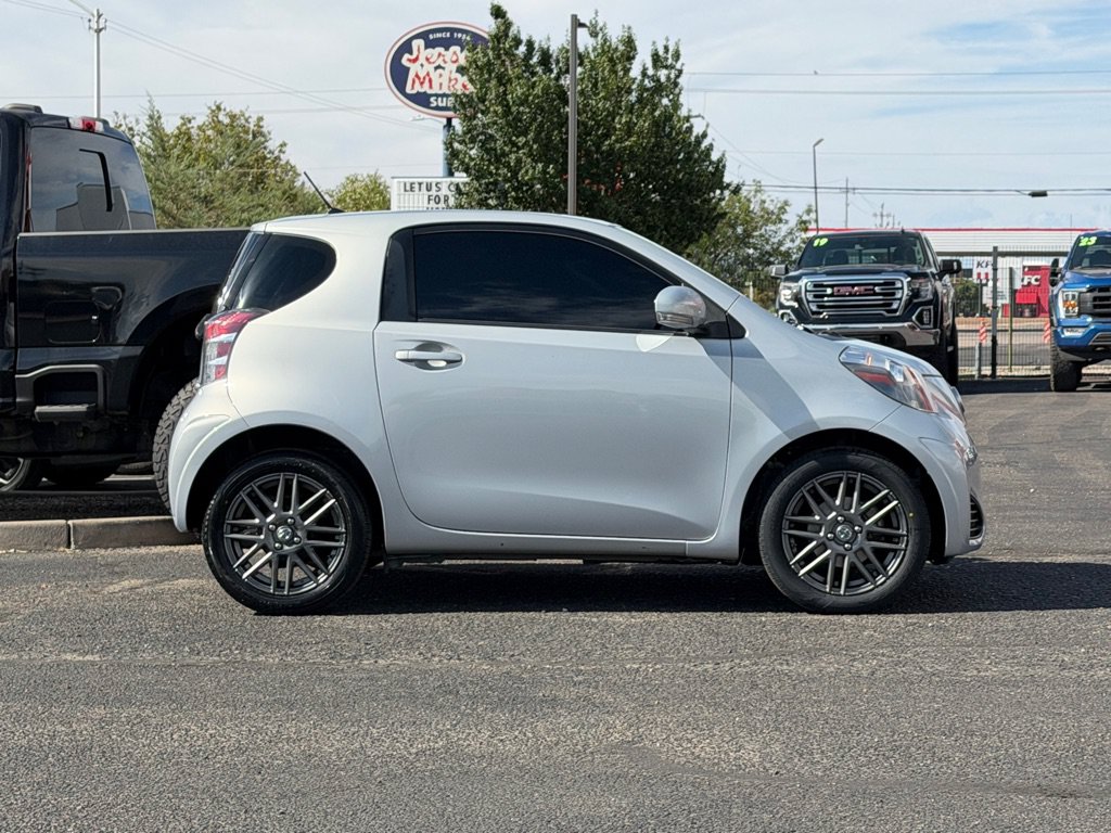 Used 2014 Scion iQ 10 Series FWD image 43