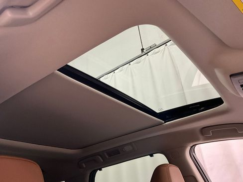 Used 2024 Nissan Pathfinder Platinum w/ Cargo Package image 20