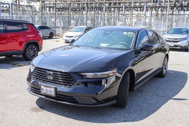 Used 2024 Honda Accord EX image 3