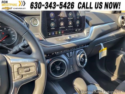 New 2025 Chevrolet Blazer LT w/ Midnight/Sport Edition image 17