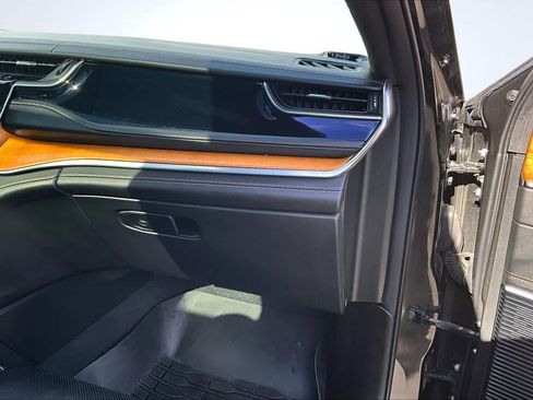 Used 2023 Jeep Grand Cherokee L Summit image 24