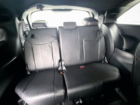 New 2026 Toyota Sienna XSE image 21