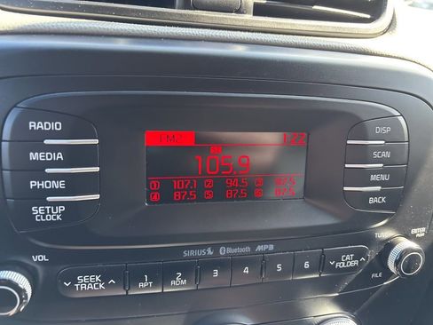 Used 2015 Kia Soul image 13