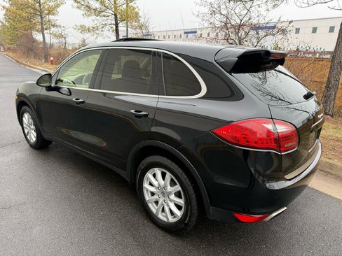 Used 2012 Porsche Cayenne AWD 4dr Manual image 3