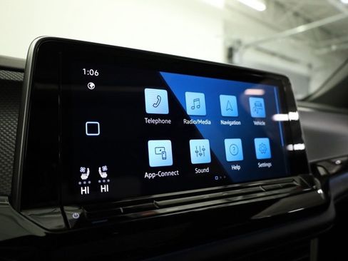 New 2026 Volkswagen Atlas Cross Sport SEL R-Line image 16