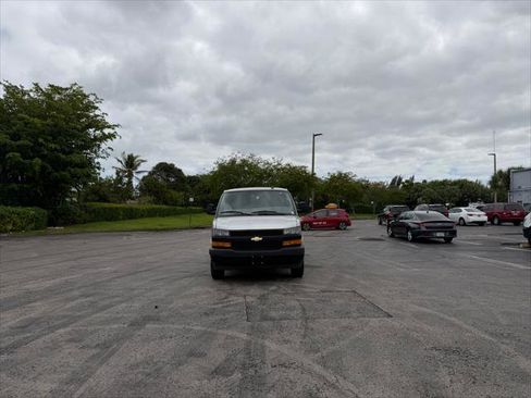 Used 2024 Chevrolet Express 2500 w/ Driver Convenience Package image 7