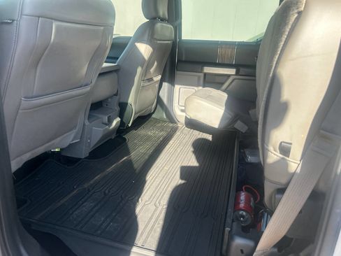 Used 2020 Ford F150 Lariat w/ Equipment Group 501A Mid AWD/4WD image 6