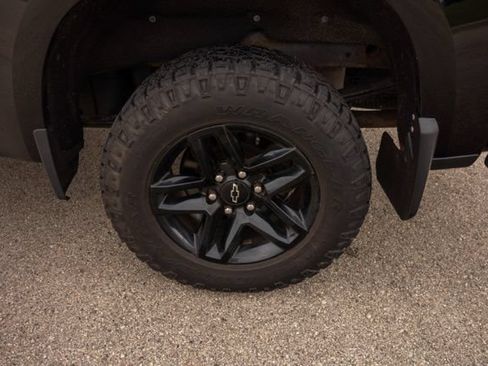 Used 2019 Chevrolet Silverado 1500 LT Trail Boss AWD/4WD image 11