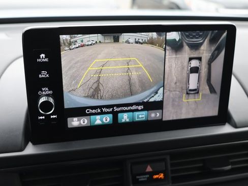 Used 2024 Honda Pilot TrailSport image 31