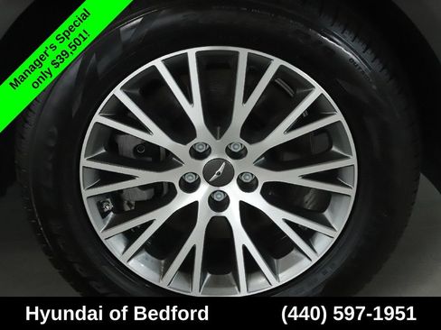 Used 2024 Genesis GV80 2.5T AWD/4WD image 11