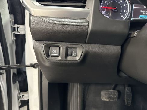 Used 2018 GMC Acadia SLT FWD image 20