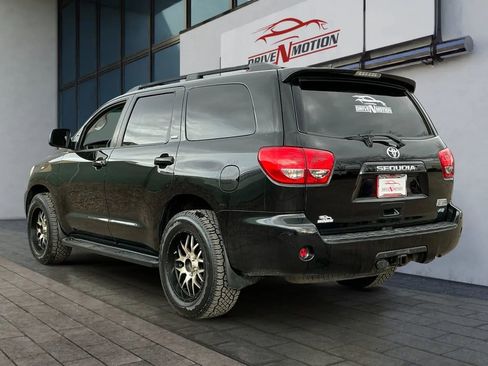 Used 2016 Toyota Sequoia SR5 image 5