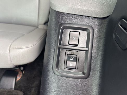 Used 2013 Toyota Sequoia Limited AWD/4WD image 16