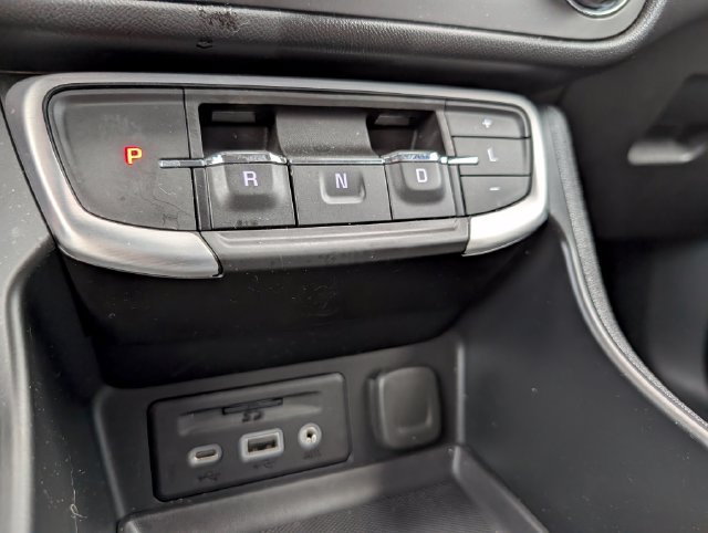 Used 2023 GMC Terrain SLT w/ Infotainment Package II AWD/4WD image 22