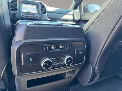 Used 2018 Ford Expedition Limited w/ Equipment Group 301A RWD image 14