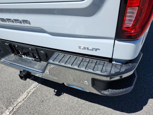 New 2026 GMC Sierra 1500 SLT w/ SLT Premium Plus Package AWD/4WD image 4