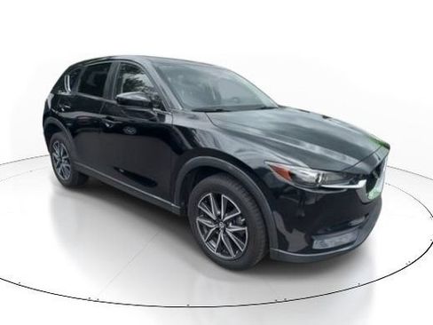 Used 2018 MAZDA CX-5 Touring w/ Preferred Equipment Package FWD image 3