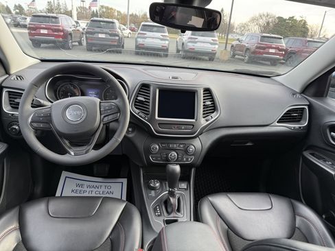 Used 2022 Jeep Cherokee Trailhawk w/ Trailer Tow Group image 15