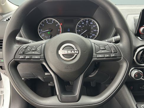 Used 2024 Nissan Sentra S FWD image 14