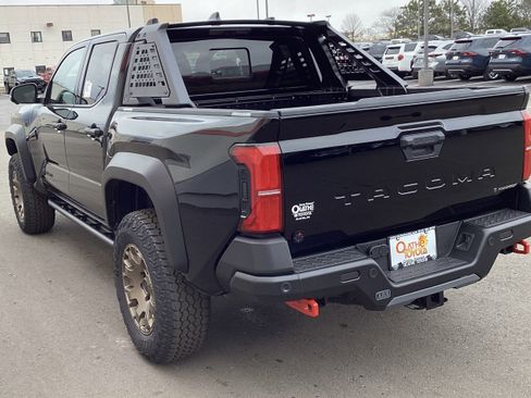 New 2026 Toyota Tacoma 4x4 Double Cab Hybrid image 9