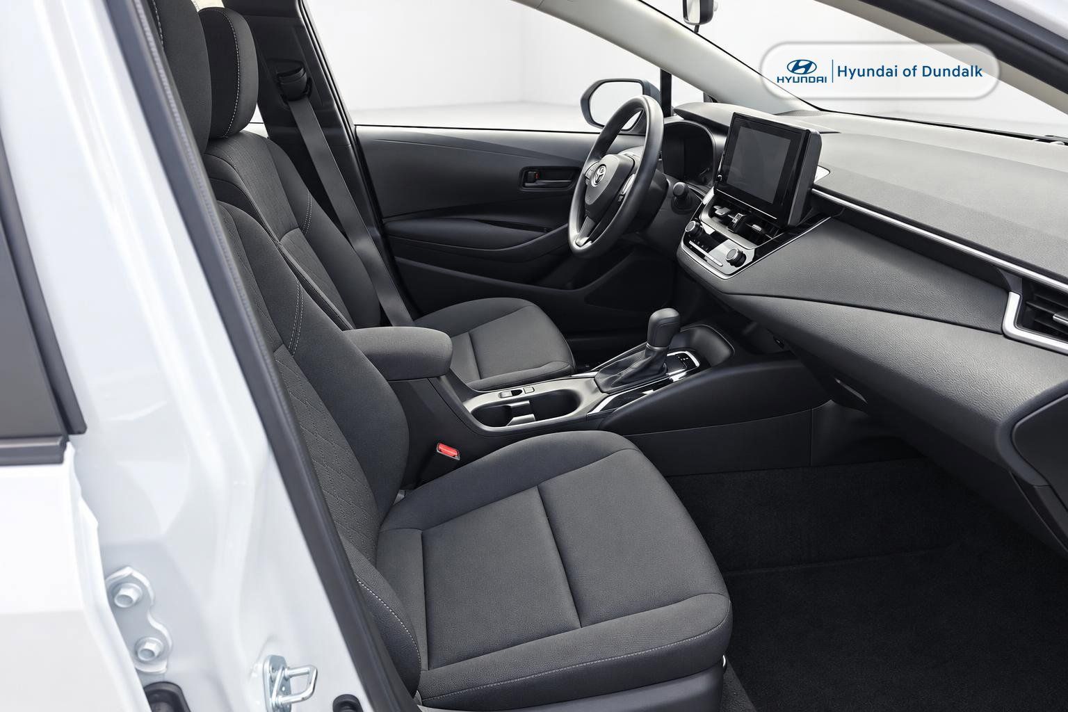 Used 2025 Toyota Corolla LE FWD image 8