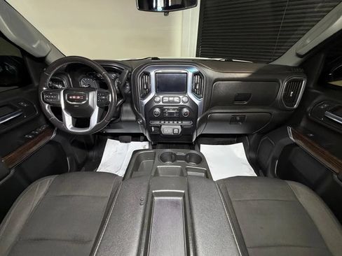 Used 2020 GMC Sierra 1500 Elevation RWD image 17