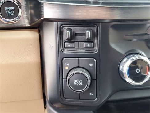 Used 2024 Ford F450 Lariat w/ Chrome Package image 27