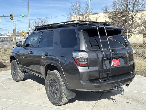 Used 2021 Toyota 4Runner Venture image 5