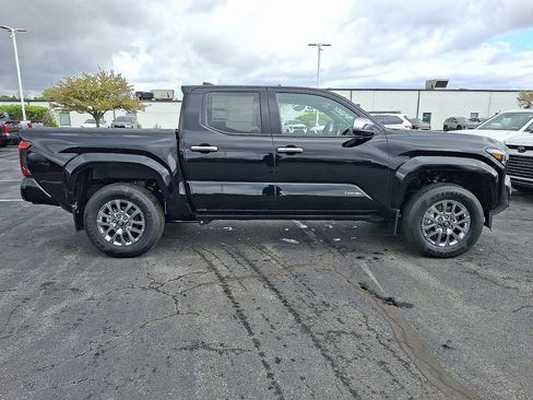 New 2026 Toyota Tacoma Limited AWD/4WD image 8