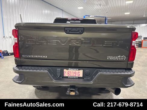 Used 2022 Chevrolet Silverado 2500 High Country w/ Z71 Off-Road Package image 12