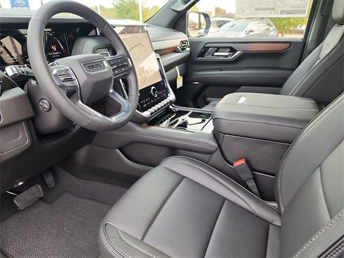 New 2026 GMC Yukon XL Denali w/ Sun & Power Step Package image 13