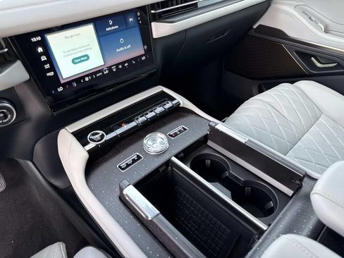 New 2026 Lincoln Navigator L Black Label AWD/4WD image 25