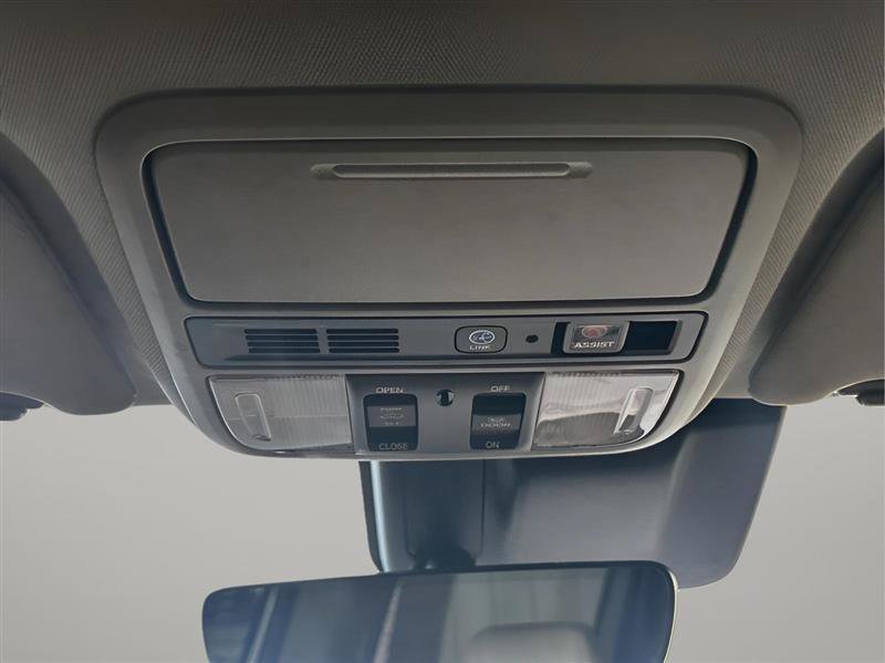 Used 2018 Honda Odyssey Elite image 15