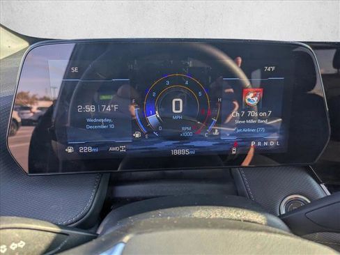 Used 2025 Chevrolet Equinox LT image 10