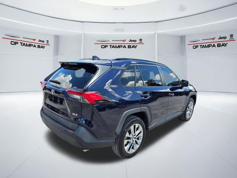 Used 2021 Toyota RAV4 XLE Premium FWD image 6