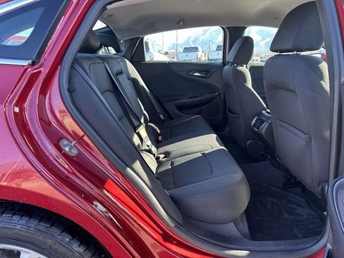 Used 2016 Chevrolet Malibu LT image 18