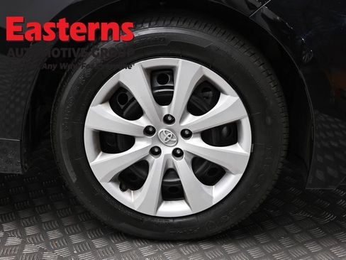 Used 2024 Toyota Corolla LE image 30