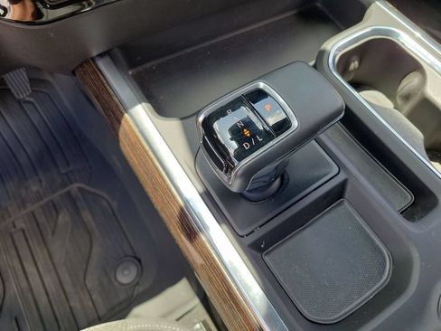 Certified 2025 GMC Sierra 1500 Elevation AWD/4WD image 16