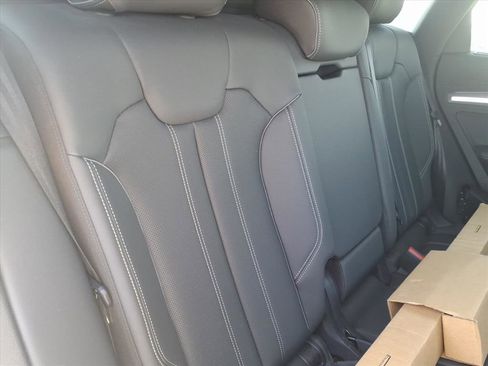 Used 2024 Audi Q5 2.0T Prestige image 15