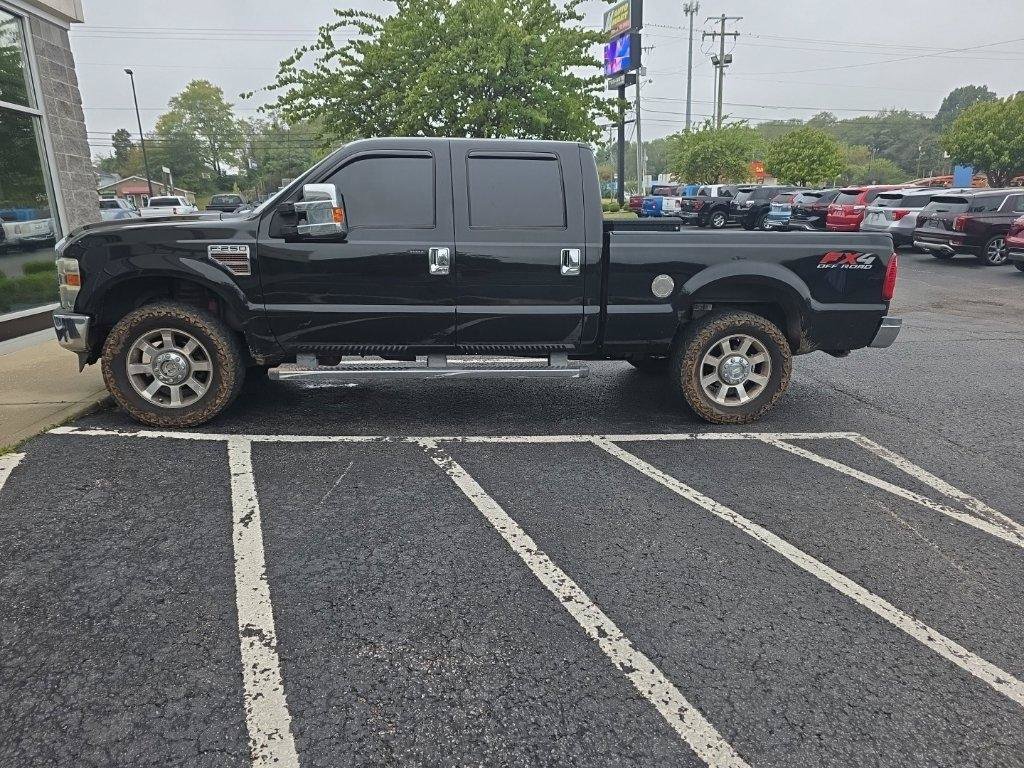 Used 2010 Ford F250 Lariat AWD/4WD image 3