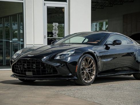 New 2025 Aston Martin V8 Vantage Coupe image 9