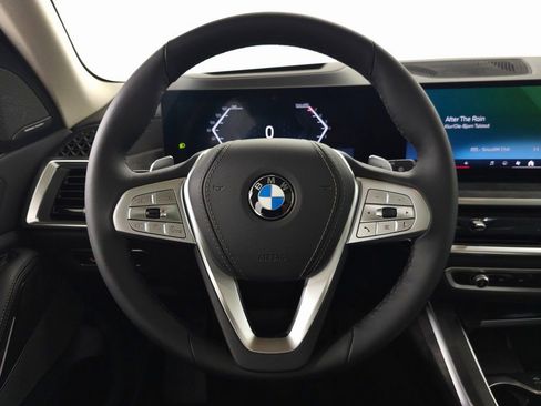 Used 2026 BMW X7 xDrive40i AWD/4WD image 16