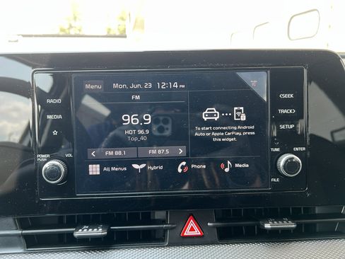 New 2025 Kia Sportage LX image 18