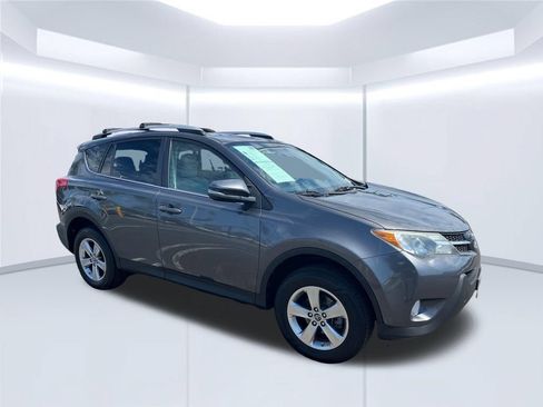 Used 2015 Toyota RAV4 XLE FWD image 7
