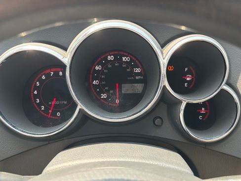 Used 2008 Pontiac Vibe w/ Preferred Package FWD image 15