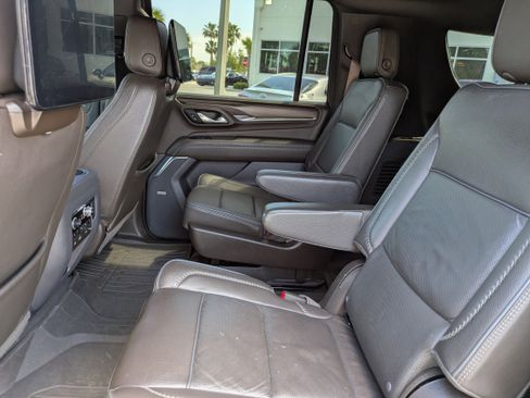 Certified 2023 GMC Yukon XL Denali image 17