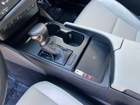 Used 2025 Lexus ES 350 w/ Premium Package FWD image 25