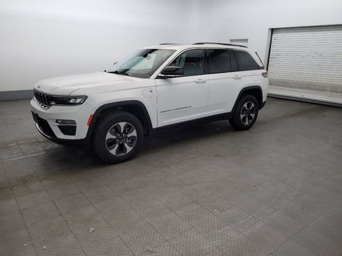 Used 2022 Jeep Grand Cherokee Limited 4xe AWD/4WD image 2