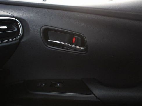 Used 2017 Toyota Prius Three image 20
