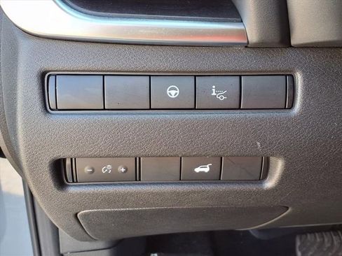 Certified 2022 Nissan Rogue Platinum w/ Head-Up Display Package FWD image 14